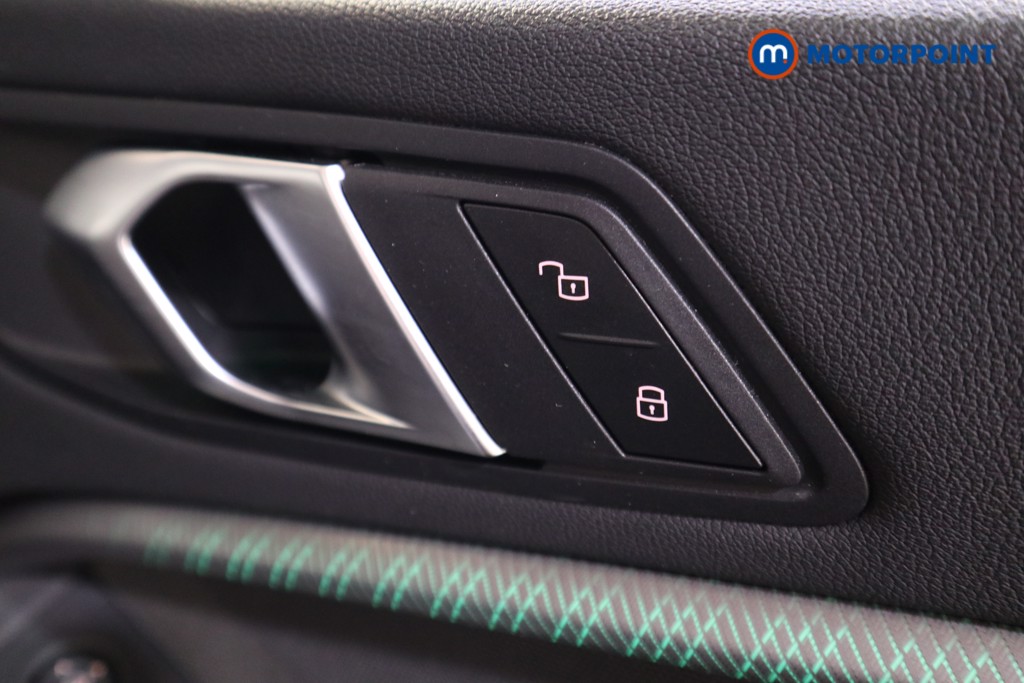 BMW 1 Series 128Ti Automatic Petrol Hatchback - Stock Number (1543946) - 13th supplementary image