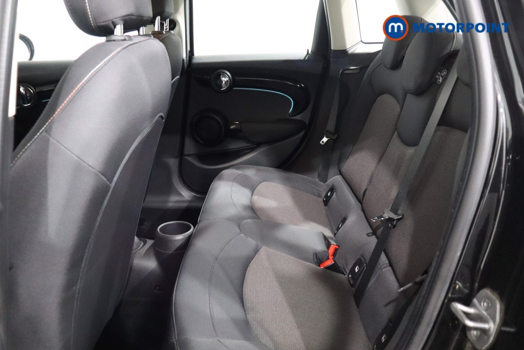 Mini Hatchback Cooper Classic Manual Petrol Hatchback - Stock Number (1544693) - 5th supplementary image