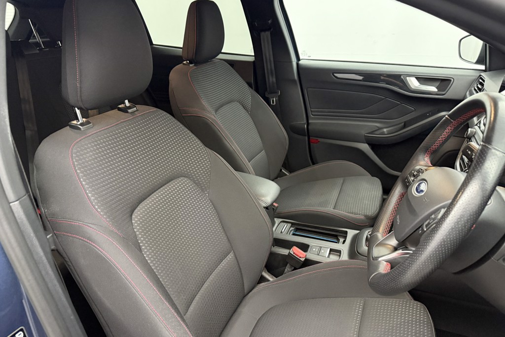 Ford Focus St-Line Manual Petrol Hatchback - Stock Number (1544991) - 14th supplementary image