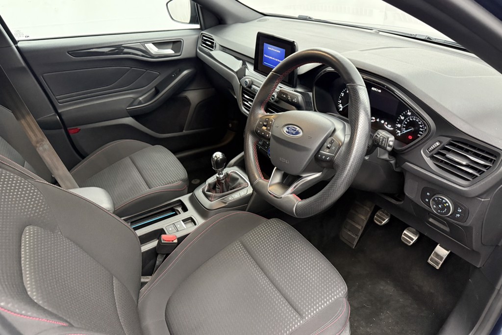Ford Focus St-Line Manual Petrol Hatchback - Stock Number (1544991) - 1st supplementary image