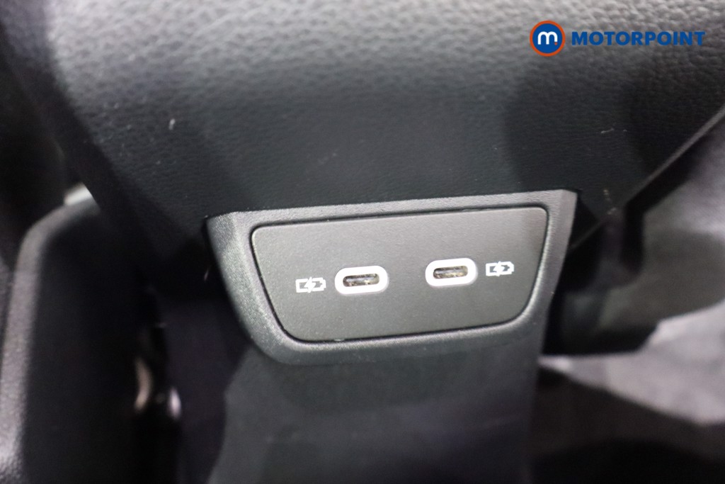 Volkswagen Taigo Life Manual Petrol SUV - Stock Number (1545091) - 13th supplementary image