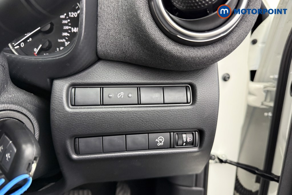 Nissan Juke Acenta Premium Automatic Petrol SUV - Stock Number (1545569) - 10th supplementary image