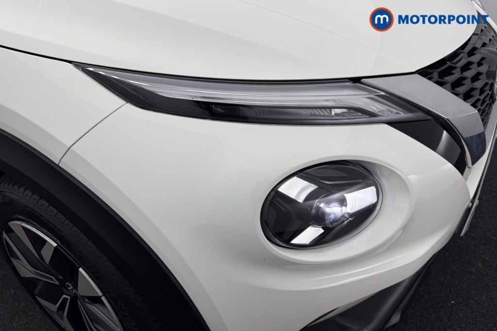 Nissan Juke Acenta Premium Automatic Petrol SUV - Stock Number (1545569) - 22nd supplementary image