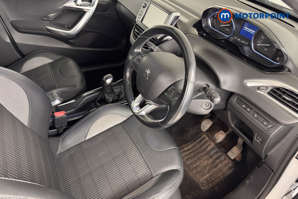 Peugeot 2008 Allure Premium Manual Petrol SUV - Stock Number (1545953) - 6th supplementary image