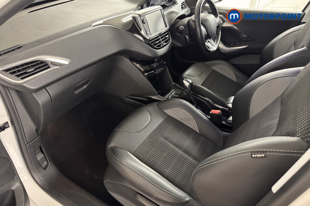 Peugeot 2008 Allure Premium Manual Petrol SUV - Stock Number (1545953) - 7th supplementary image