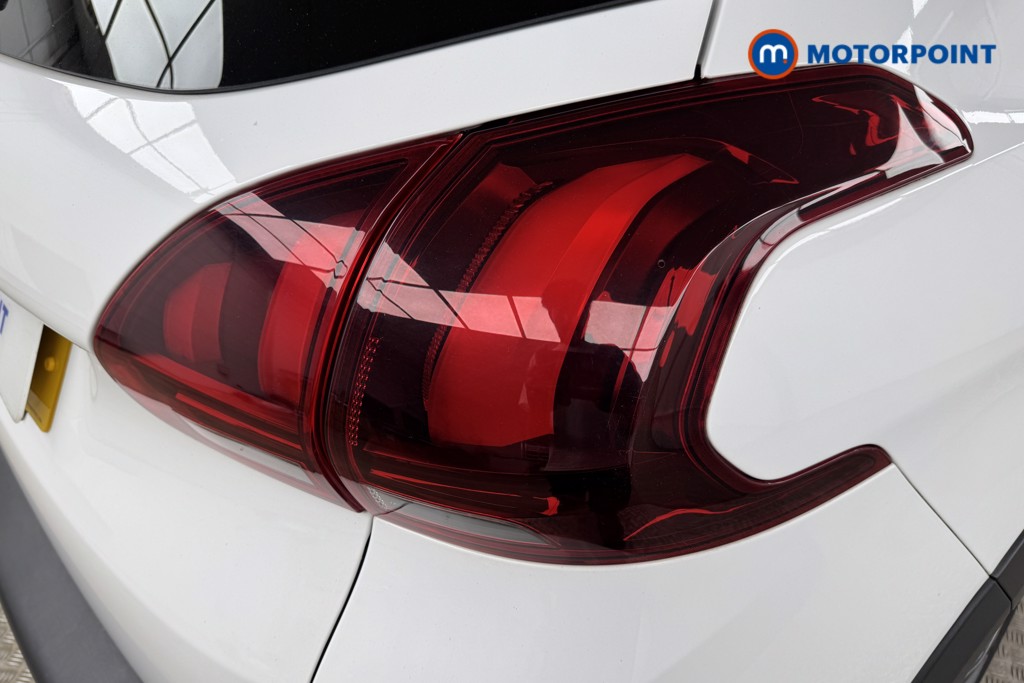 Peugeot 2008 Allure Premium Manual Petrol SUV - Stock Number (1545953) - 17th supplementary image
