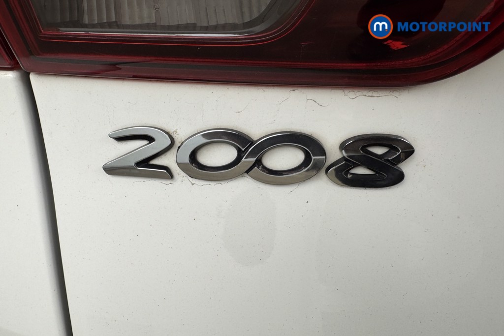 Peugeot 2008 Allure Premium Manual Petrol SUV - Stock Number (1545953) - 19th supplementary image