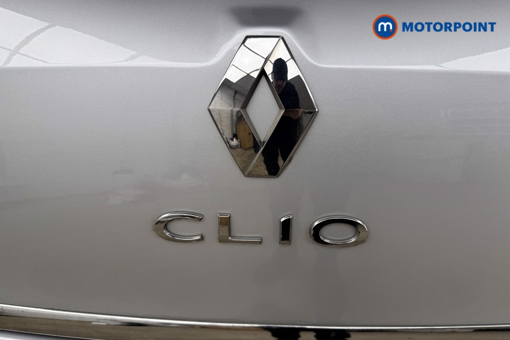 Renault Clio Iconic Manual Petrol Hatchback - Stock Number (1546122) - 19th supplementary image