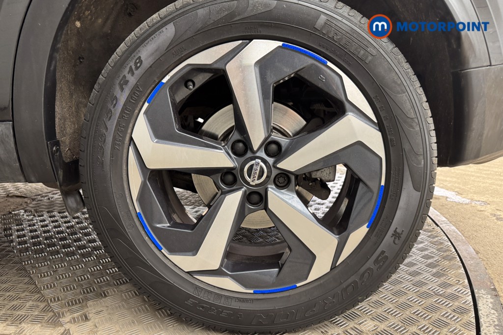 Nissan Qashqai N-Connecta Automatic Petrol SUV - Stock Number (1546295) - 23rd supplementary image