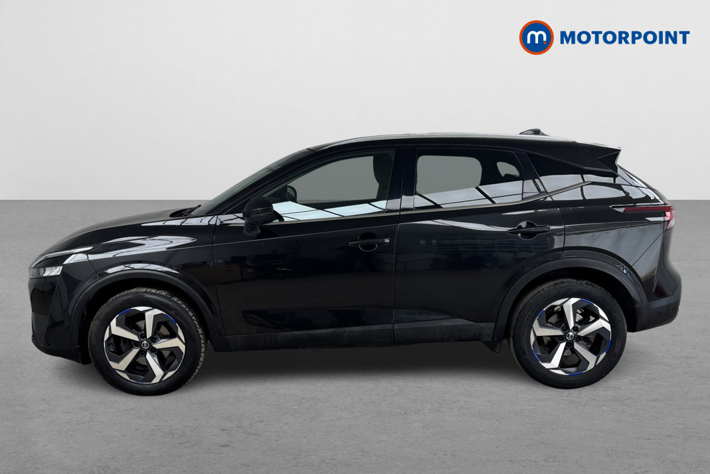 Nissan Qashqai N-Connecta Automatic Petrol SUV - Stock Number (1546295) - Passenger side