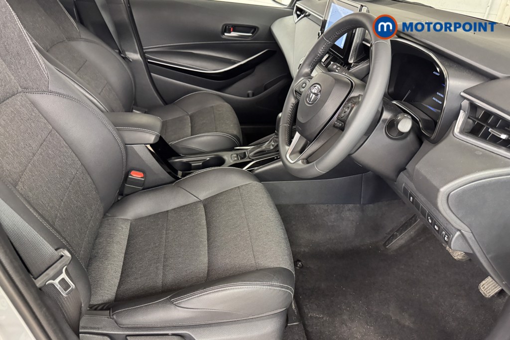 Toyota Corolla Design Automatic Petrol-Electric Hybrid Hatchback - Stock Number (1546522) - 5th supplementary image