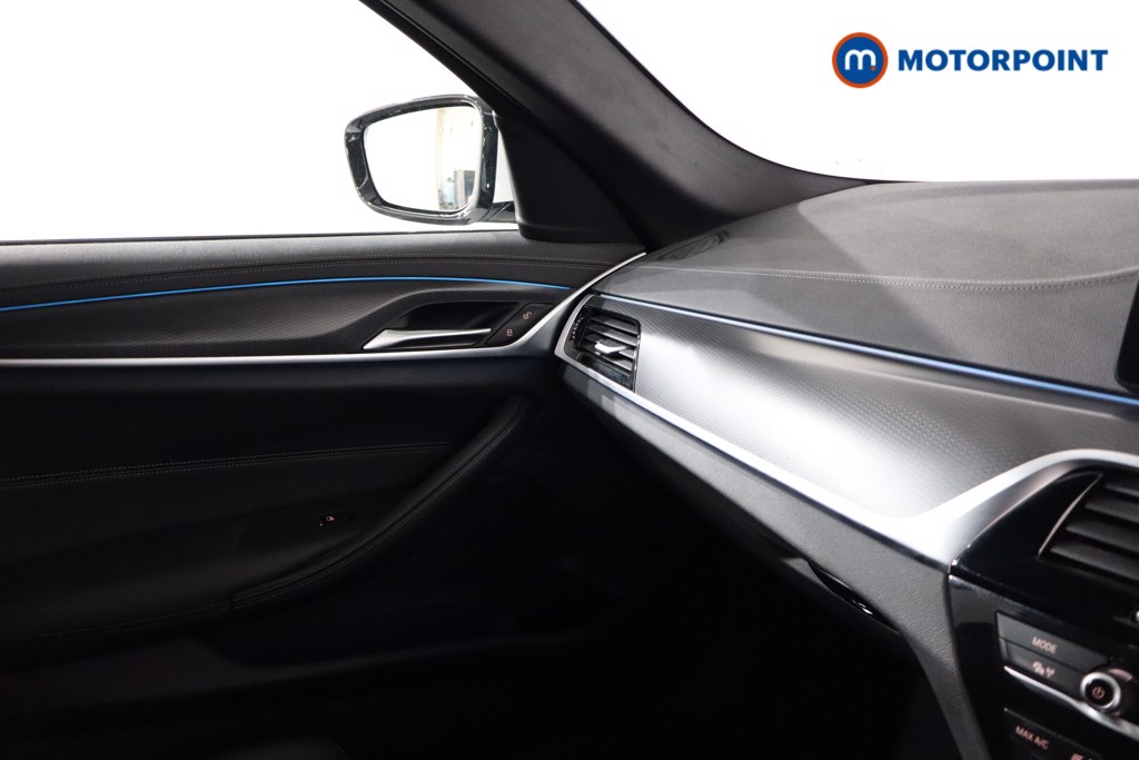 BMW 5 Series M Sport Automatic Petrol Plug-In Hybrid Estate - Stock Number (1546925) - 21st supplementary image