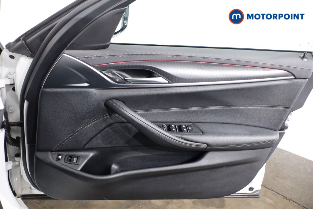 BMW 5 Series M Sport Automatic Petrol Plug-In Hybrid Estate - Stock Number (1546925) - 24th supplementary image