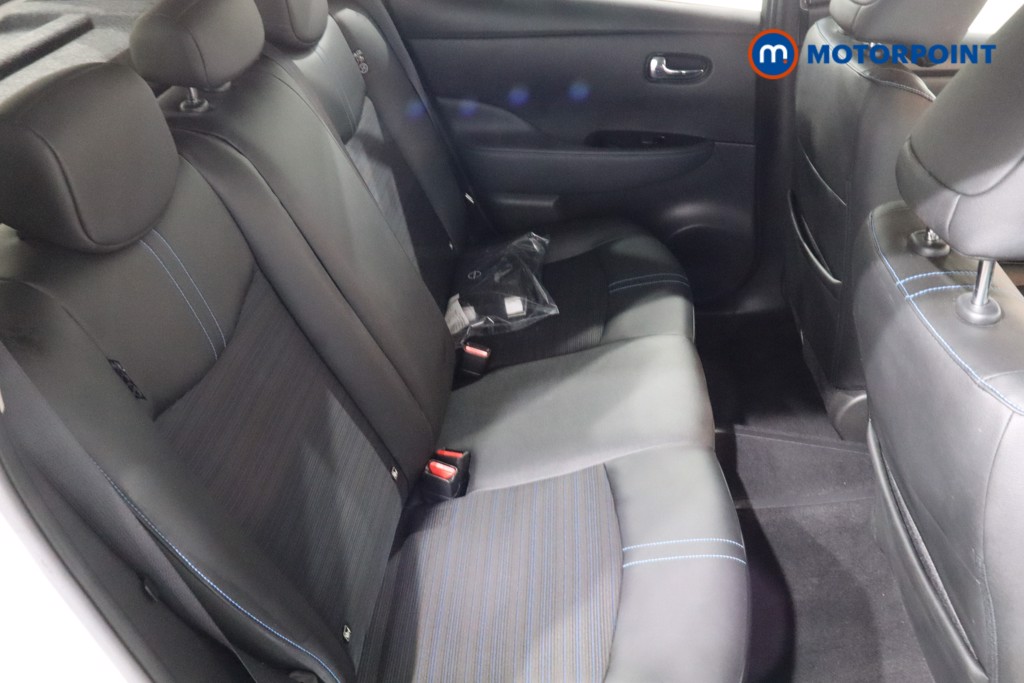 Nissan Leaf N-Connecta Automatic Electric Hatchback - Stock Number (1547222) - 5th supplementary image