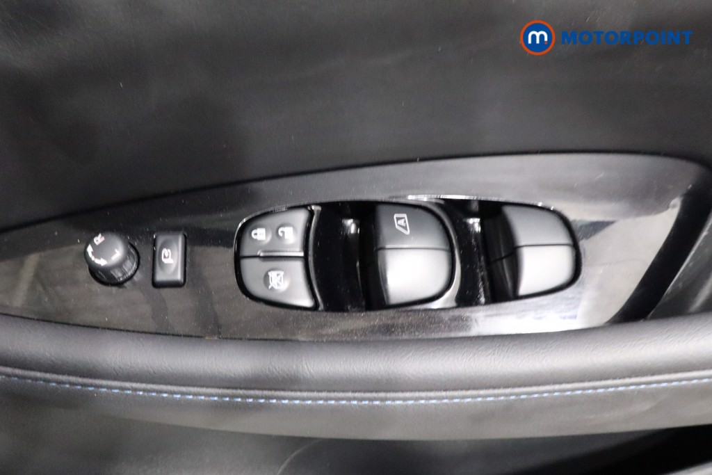 Nissan Leaf N-Connecta Automatic Electric Hatchback - Stock Number (1547222) - 22nd supplementary image