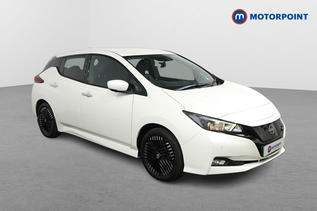 Nissan Leaf N-Connecta Automatic Electric Hatchback - Stock Number (1547222) - Drivers side front corner