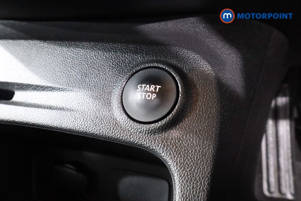 Renault Captur Dynamique Nav Manual Petrol SUV - Stock Number (1547893) - 14th supplementary image