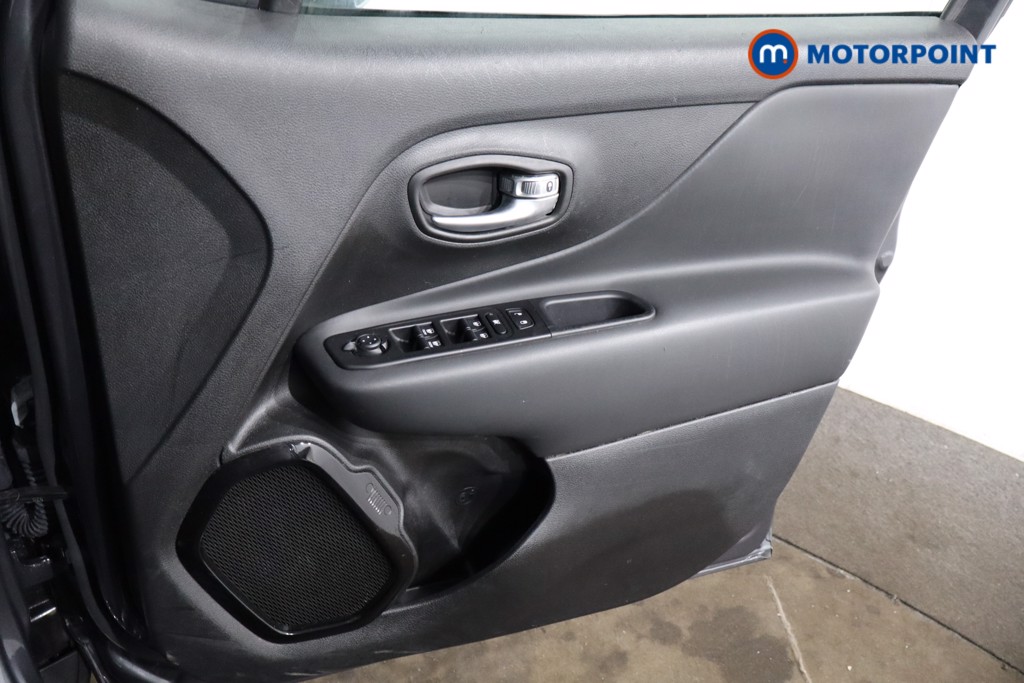 Jeep Renegade Night Eagle Ii Manual Petrol SUV - Stock Number (1519666) - 22nd supplementary image