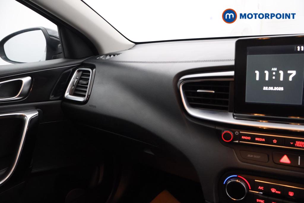 KIA Ceed 3 Manual Petrol Hatchback - Stock Number (1522976) - 7th supplementary image