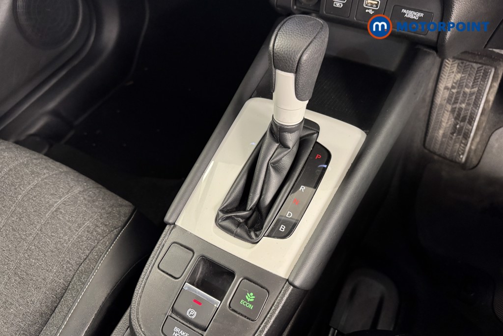 Honda Jazz SR Automatic Petrol-Electric Hybrid Hatchback - Stock Number (1527814) - 9th supplementary image