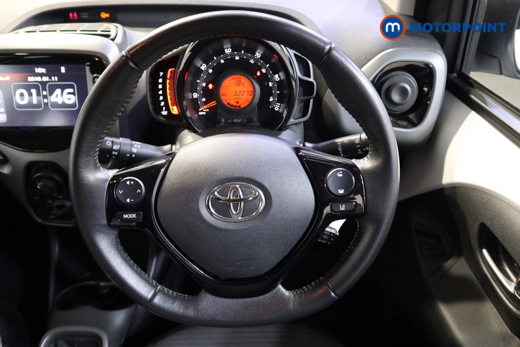 Toyota Aygo X-Play Manual Petrol Hatchback - Stock Number (1532268) - 2nd supplementary image