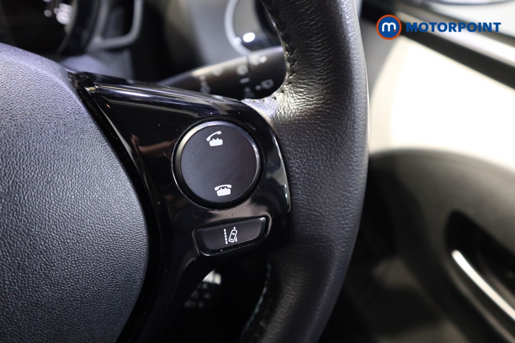Toyota Aygo X-Play Manual Petrol Hatchback - Stock Number (1532268) - 4th supplementary image