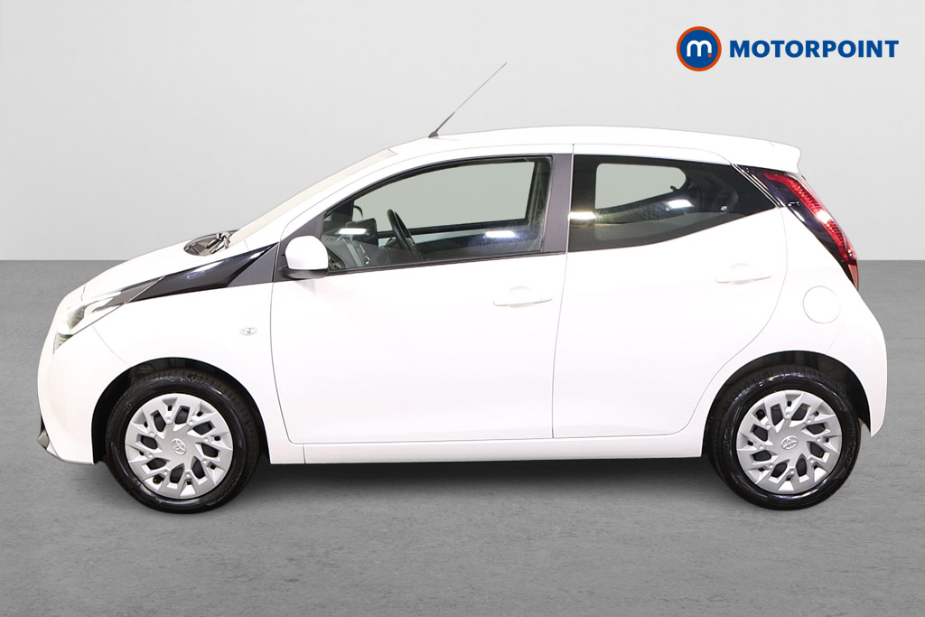 Toyota Aygo X-Play Manual Petrol Hatchback - Stock Number (1532268) - Passenger side