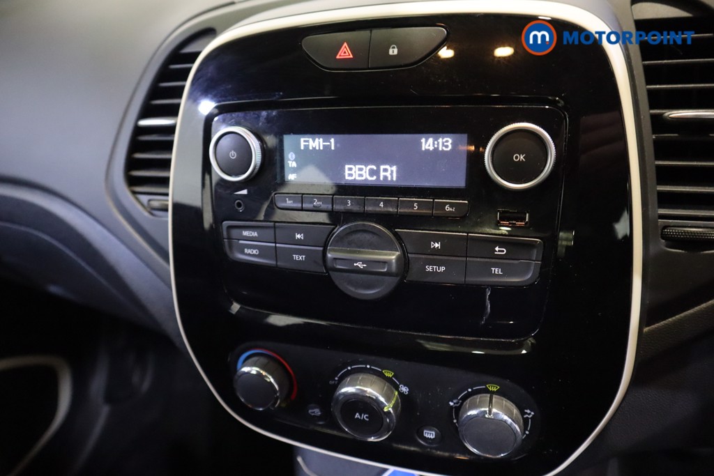 Renault Captur Play Manual Petrol SUV - Stock Number (1535419) - 2nd supplementary image