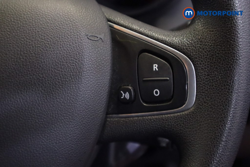 Renault Captur Play Manual Petrol SUV - Stock Number (1535419) - 14th supplementary image