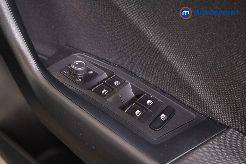 Volkswagen T-Roc Black Edition Automatic Petrol SUV - Stock Number (1536611) - 11th supplementary image