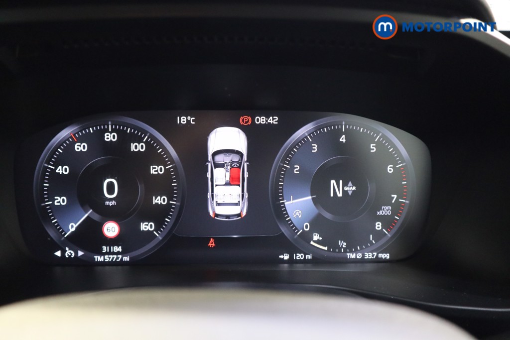 Volvo Xc40 Momentum Manual Petrol SUV - Stock Number (1539141) - 5th supplementary image
