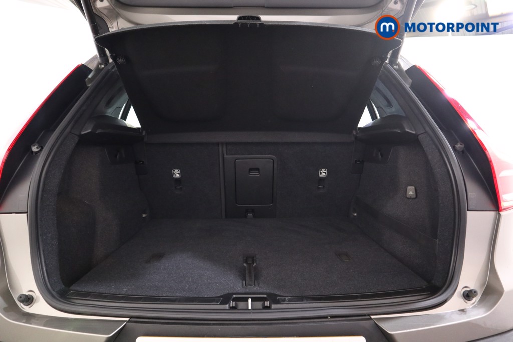 Volvo Xc40 Momentum Manual Petrol SUV - Stock Number (1539141) - 12th supplementary image