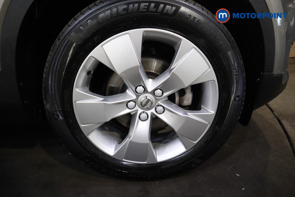 Volvo Xc40 Momentum Manual Petrol SUV - Stock Number (1539141) - 15th supplementary image