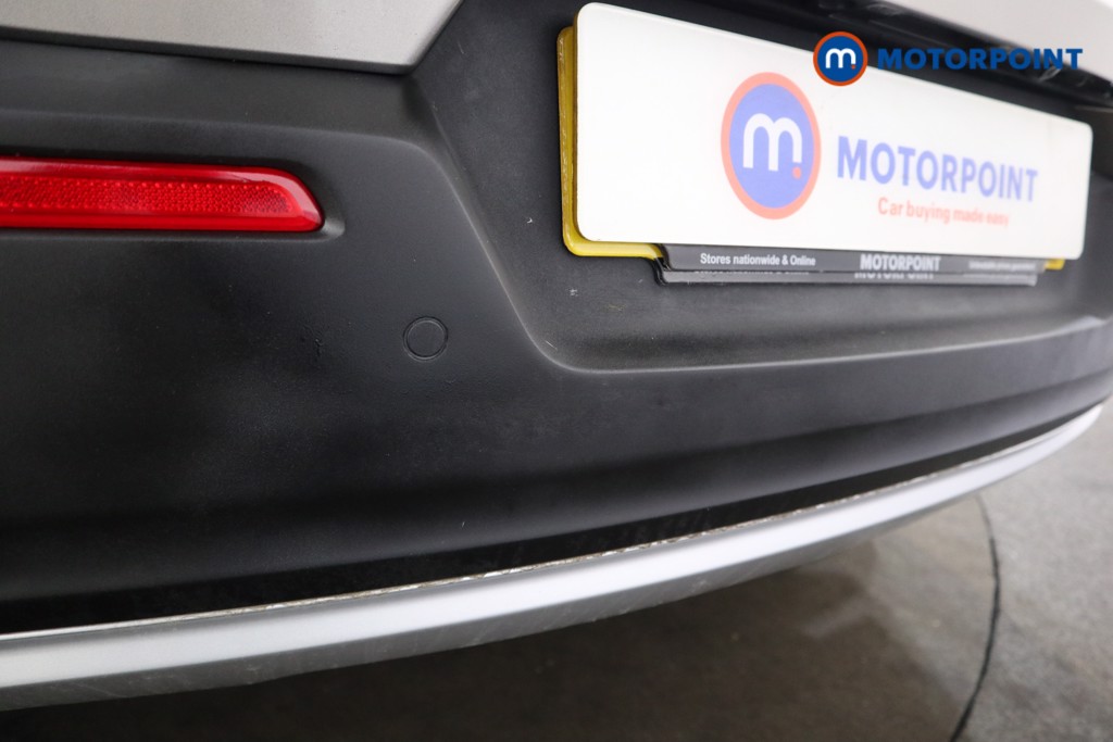 Volvo Xc40 Momentum Manual Petrol SUV - Stock Number (1539141) - 18th supplementary image