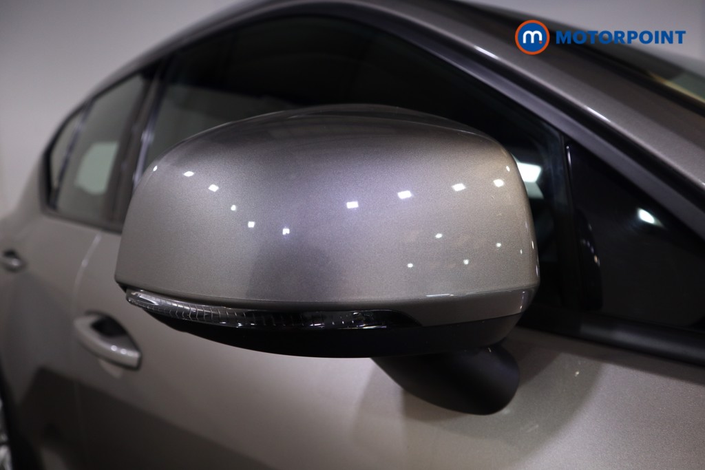 Volvo Xc40 Momentum Manual Petrol SUV - Stock Number (1539141) - 21st supplementary image