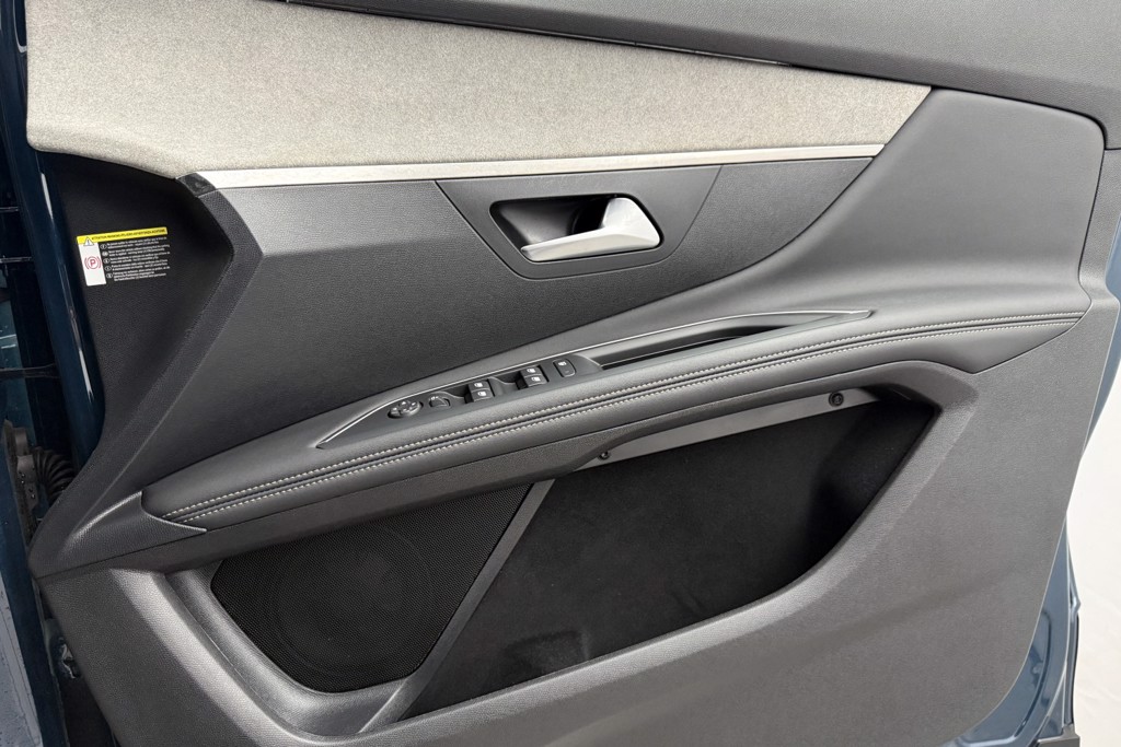 Peugeot 3008 GT Automatic Diesel SUV - Stock Number (1539703) - 16th supplementary image