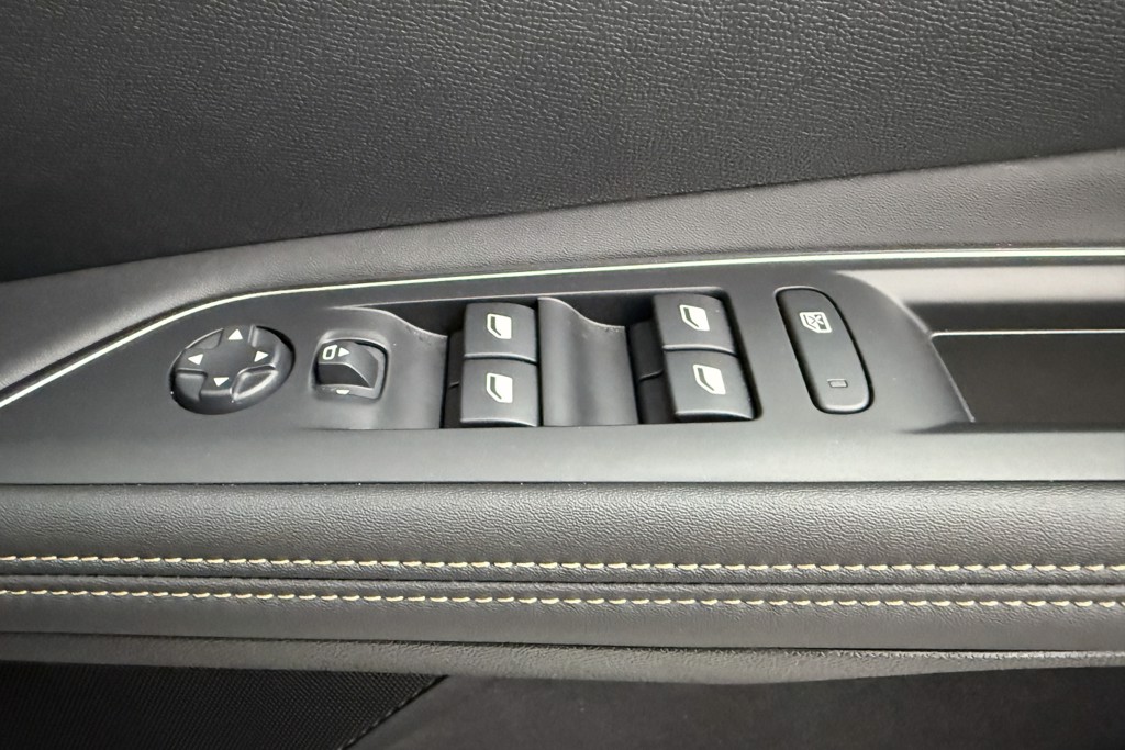 Peugeot 3008 GT Automatic Diesel SUV - Stock Number (1539703) - 17th supplementary image