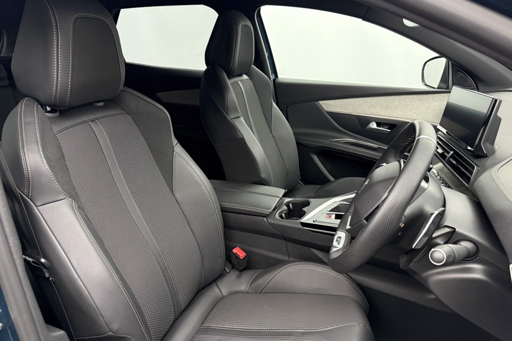 Peugeot 3008 GT Automatic Diesel SUV - Stock Number (1539703) - 18th supplementary image