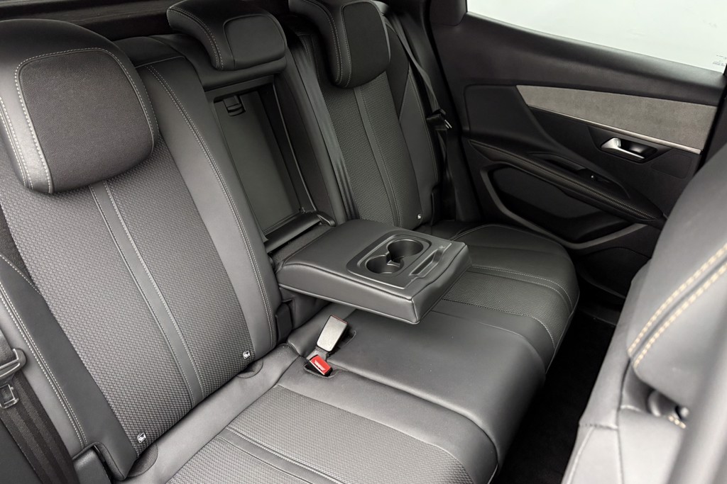 Peugeot 3008 GT Automatic Diesel SUV - Stock Number (1539703) - 23rd supplementary image
