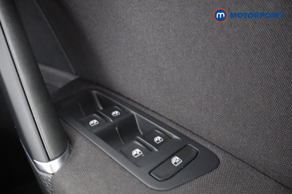 Volkswagen Golf E-Golf Automatic Electric Hatchback - Stock Number (1541539) - 11th supplementary image