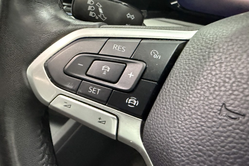 Volkswagen Golf Life Manual Petrol Hatchback - Stock Number (1541907) - 3rd supplementary image