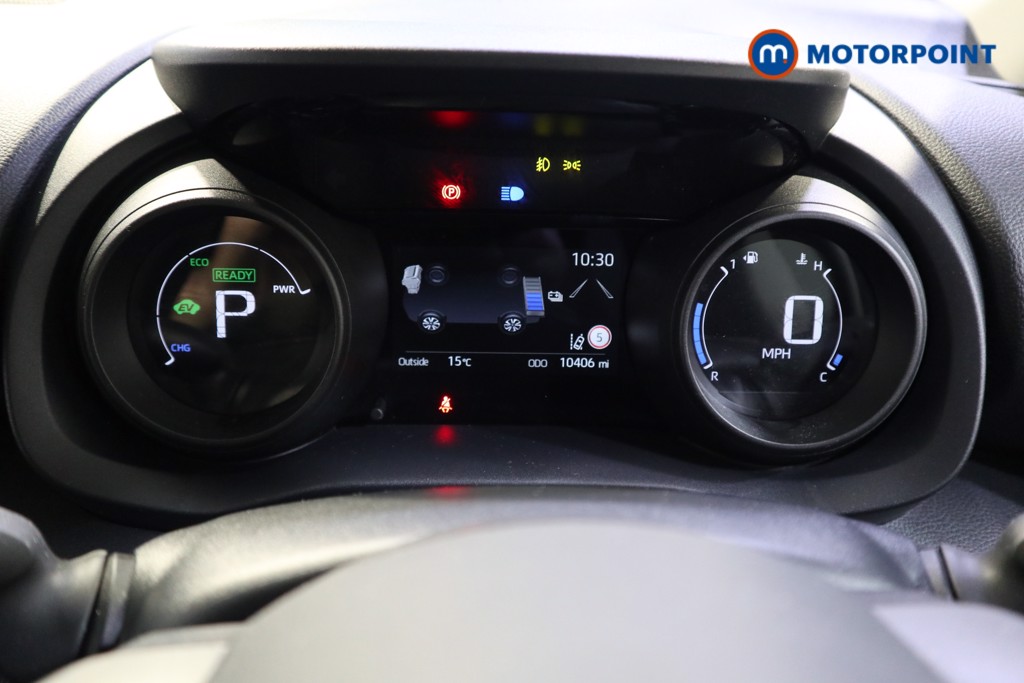 Toyota Yaris Design Automatic Petrol-Electric Hybrid Hatchback - Stock Number (1541910) - 5th supplementary image