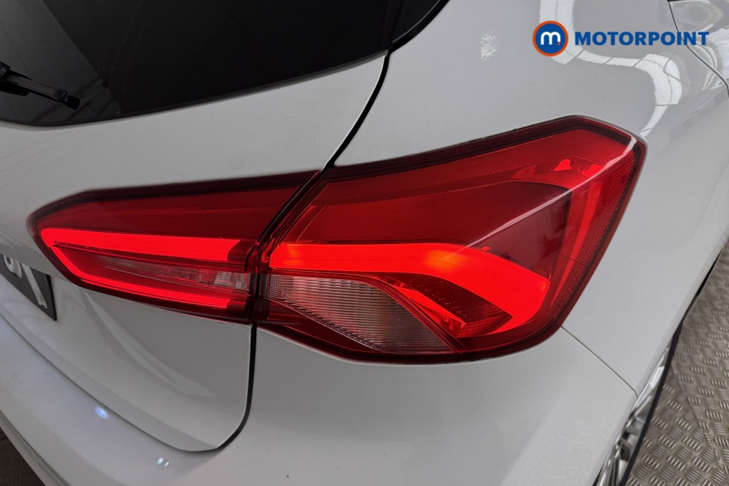 Ford Focus Titanium X Manual Petrol Hatchback - Stock Number (1542597) - 17th supplementary image