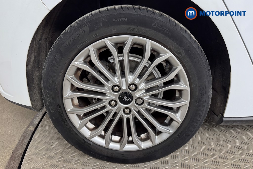 Ford Focus Titanium X Manual Petrol Hatchback - Stock Number (1542597) - 19th supplementary image