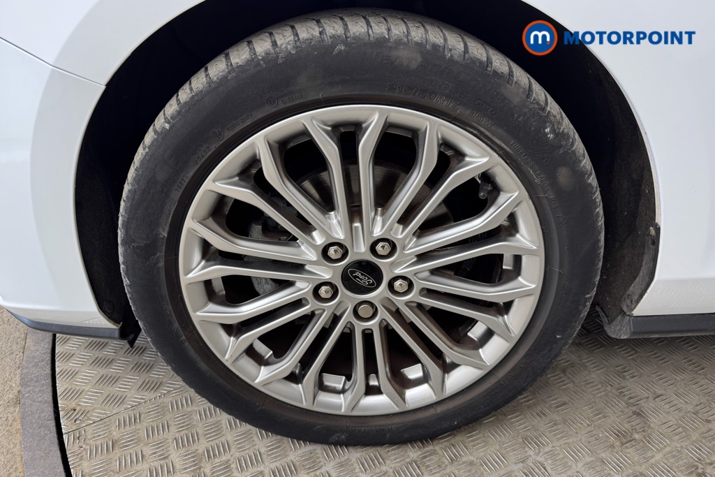 Ford Focus Titanium X Manual Petrol Hatchback - Stock Number (1542597) - 21st supplementary image