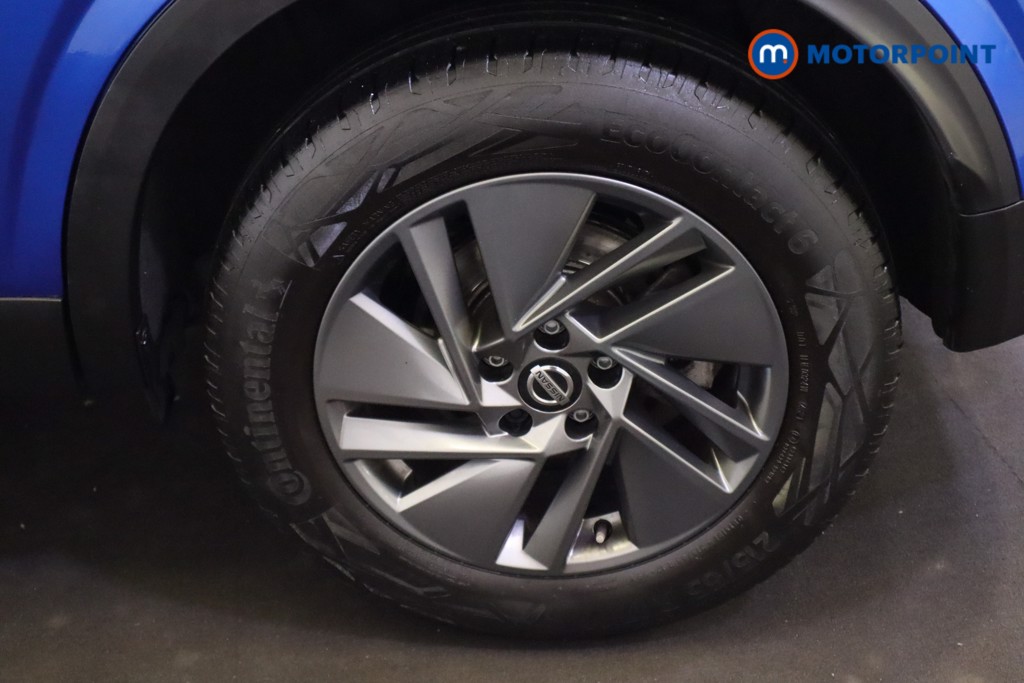 Nissan Qashqai Acenta Premium Manual Petrol SUV - Stock Number (1542913) - 9th supplementary image