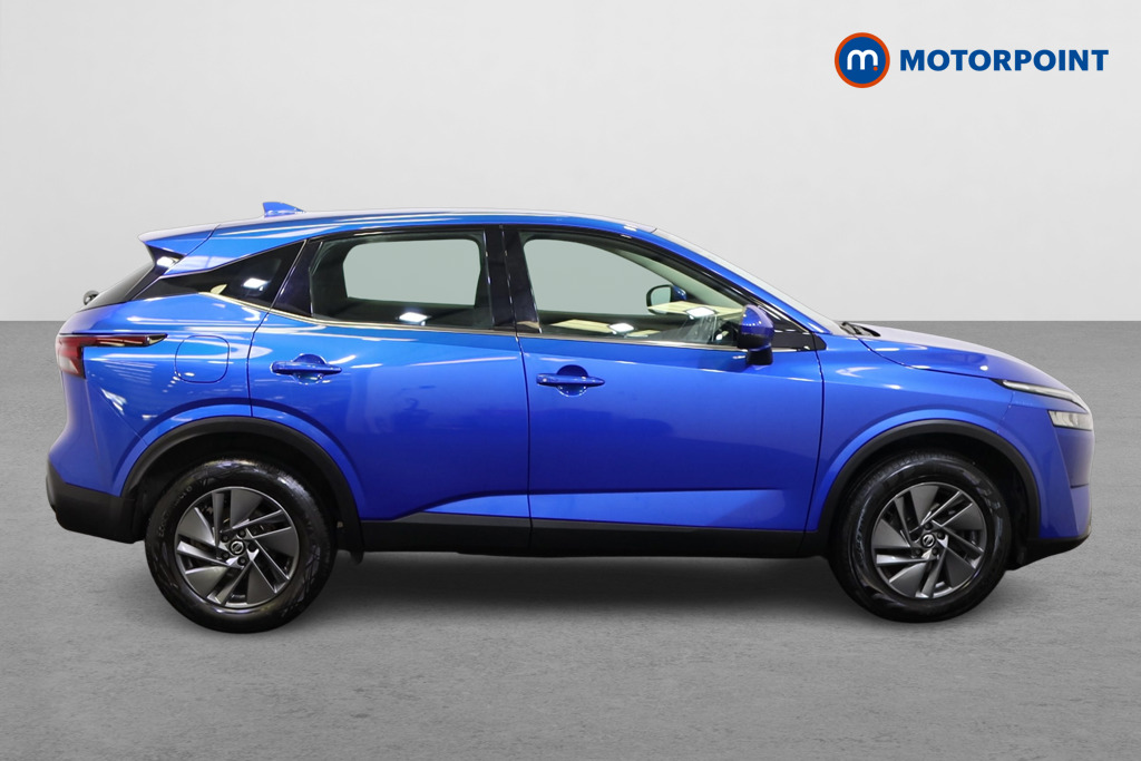Nissan Qashqai Acenta Premium Manual Petrol SUV - Stock Number (1542913) - Drivers side