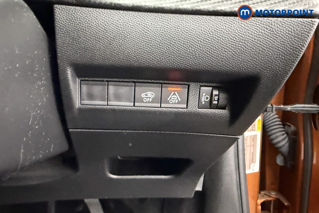 Peugeot 2008 Active Premium Manual Petrol SUV - Stock Number (1543763) - 15th supplementary image