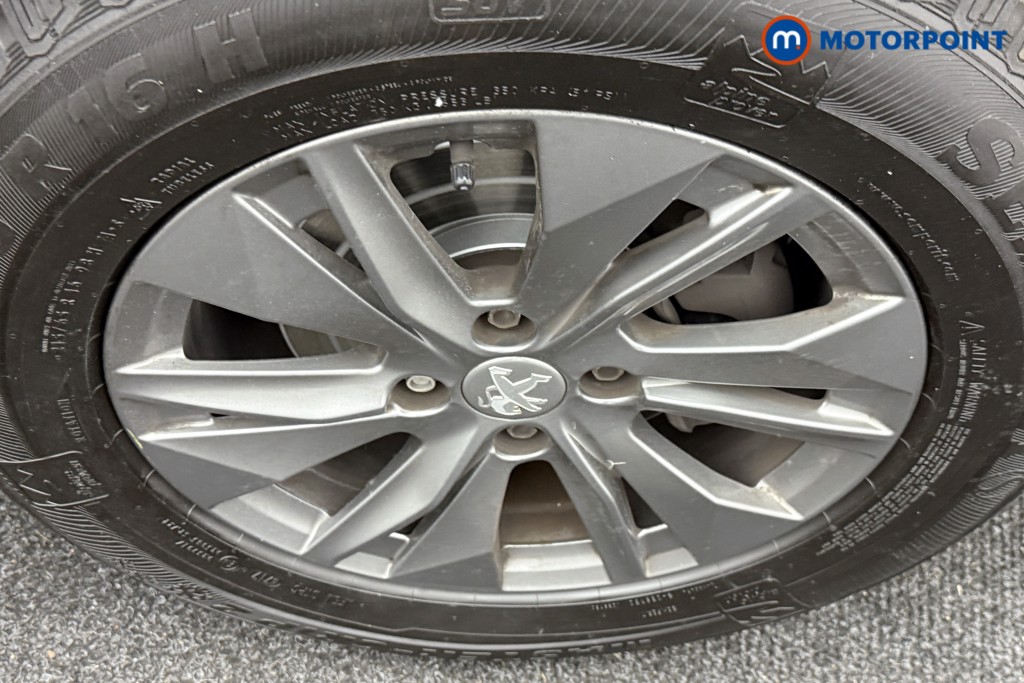 Peugeot 2008 Active Premium Manual Petrol SUV - Stock Number (1543763) - 30th supplementary image
