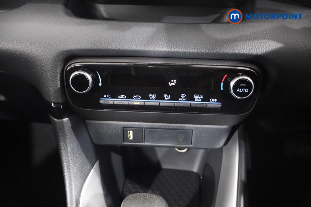 Toyota Yaris Icon Automatic Petrol-Electric Hybrid Hatchback - Stock Number (1543806) - 3rd supplementary image